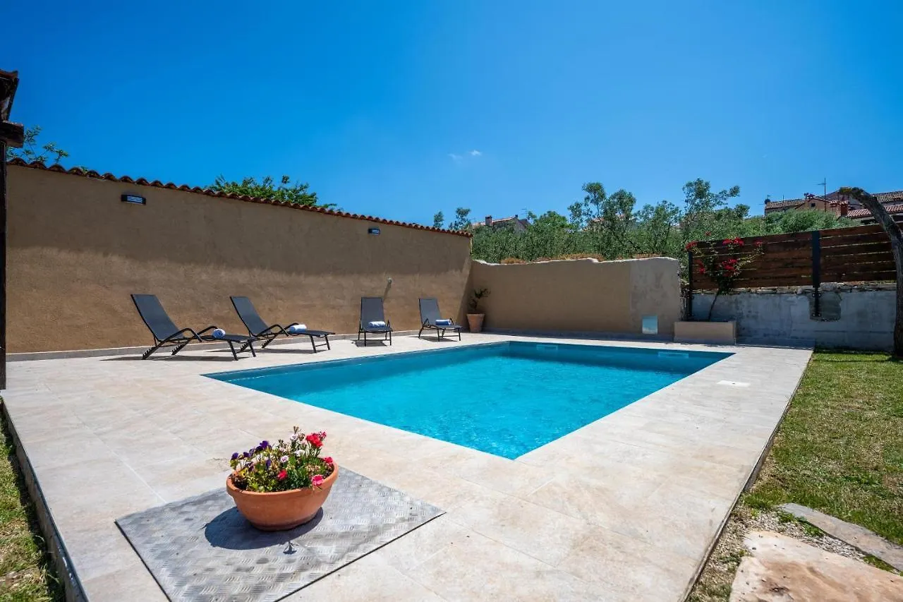 Holiday House Boky Vodnjan 0*,  Kroatien