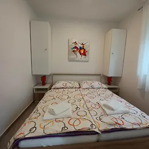  Apartment Leon 1